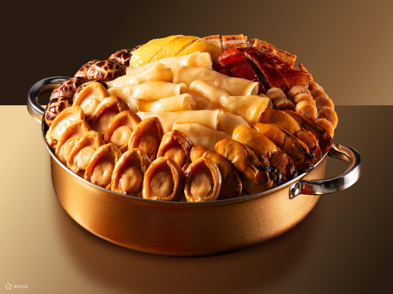 美心中菜] 新春粤式或潮式盆菜丨6/2-1/3 全港多间分店自取｜需提前三天亲临分店预订- Klook客路